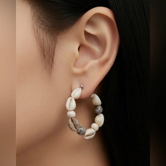 Handmade Elegant Shell Hoop Earrings - Picture 1 of 2